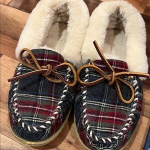 LL Bean Plaid Wicked Good Slippers size 8